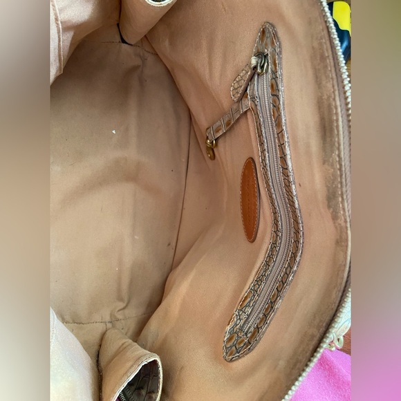 BRAHMIN Vivian Dome Bag Light Almond Color Purse Top Handles & Shoulder Strap - Picture 9 of 16